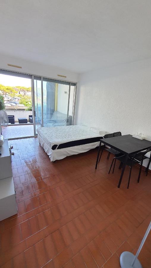 לה-גרו-דו-רואה Studio 137 Port Camargue, Piscine, Climatisation, 4 Personnes מראה חיצוני תמונה